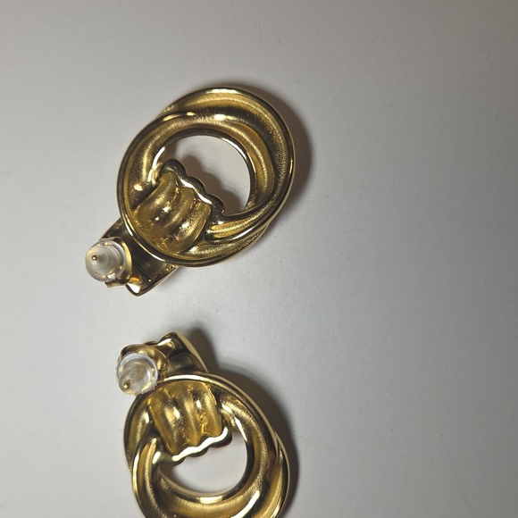 Nwt Non Tarnish knot earrings Heaven Mayhem Inspired - Picture 7 of 8